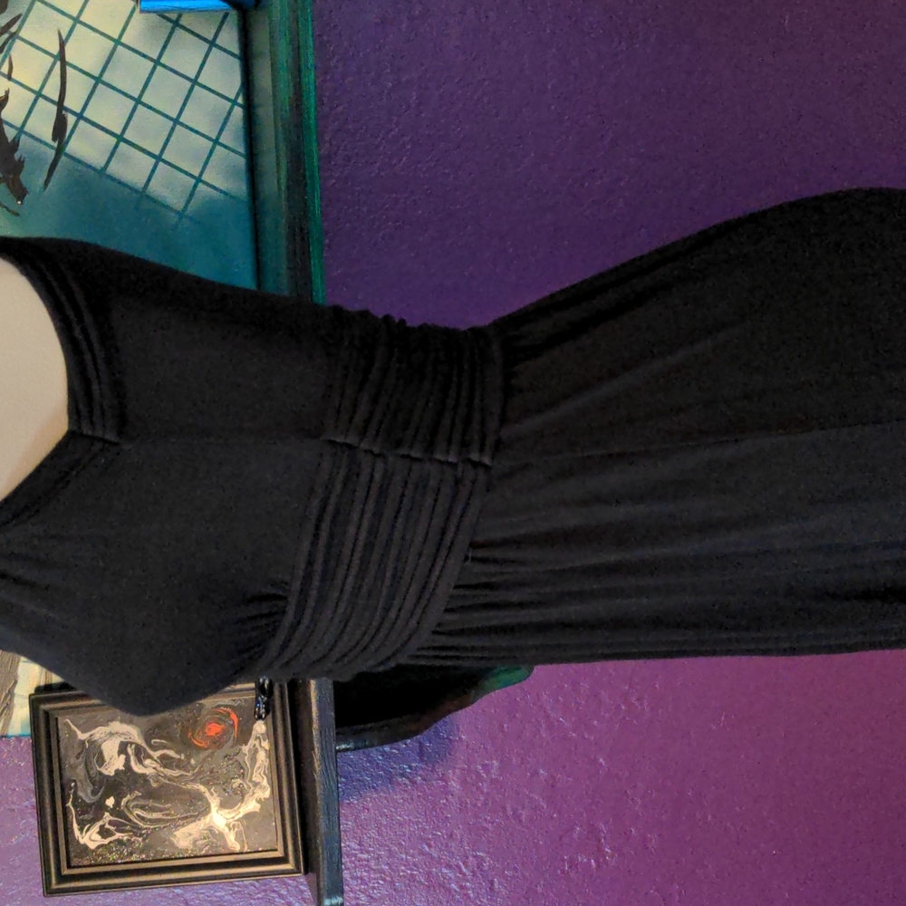 Dress - Picture 3 of 5